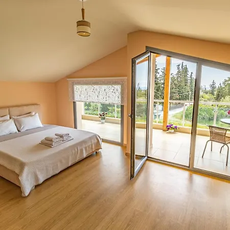 Nefeli & Dina By Diomedes Group Villa *