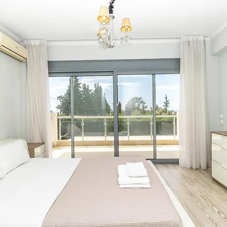 Nefeli & Dina By Diomedes Group