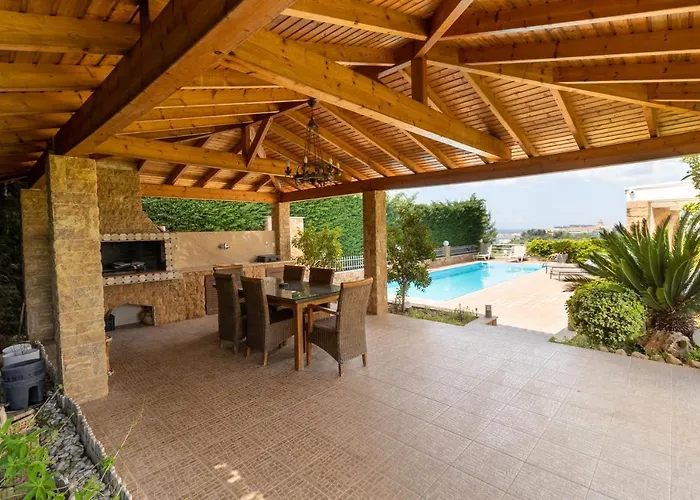 Nefeli & Dina By Diomedes Group Villa