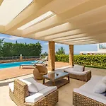 Villa Nefeli & Dina By Diomedes Group