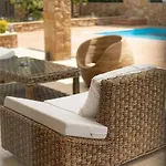 Villa Nefeli & Dina By Diomedes Group