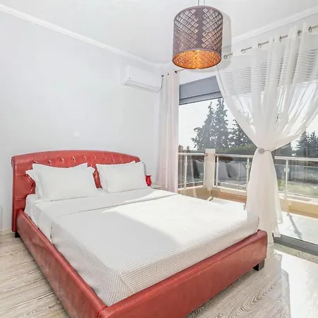 Nefeli & Dina By Diomedes Group Villa