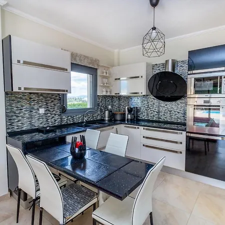Nefeli & Dina By Diomedes Group Villa