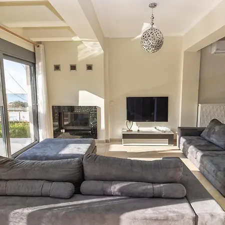 Nefeli & Dina By Diomedes Group *