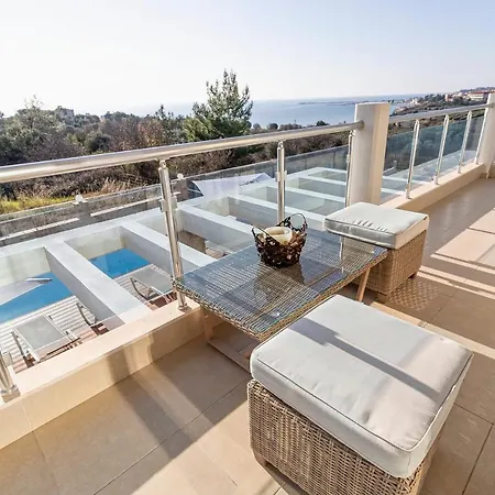 Willa Nefeli & Dina By Diomedes Group *