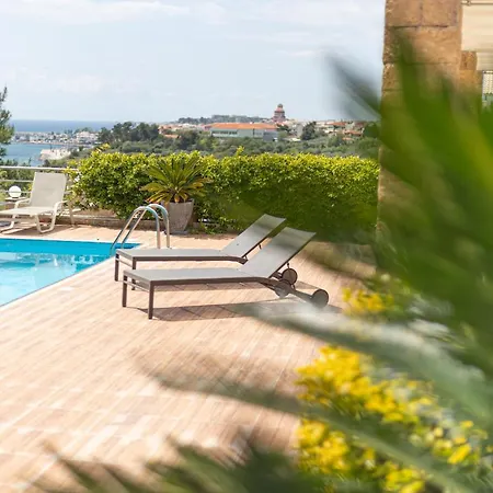 Nefeli & Dina By Diomedes Group